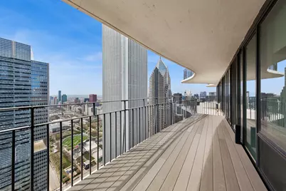 225 N Columbus Drive #6009, Chicago, IL 60601 - Photo 12