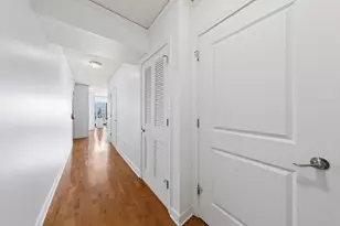 225 N Columbus Dr, Chicago, IL 60601 - Photo 6