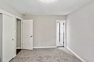 16927 Langley Ave, South Holland, IL 60473 - Photo 10