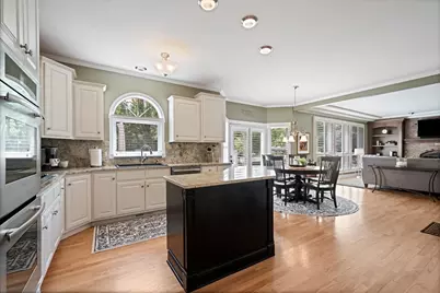 2412 Shaker Court, Naperville, IL 60564 - Photo 8