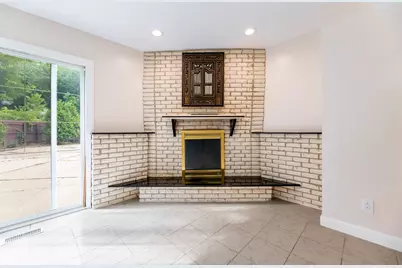 409 Hillcrest Lane, Lombard, IL 60148 - Photo 18