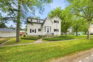 803 North St, Mazon, IL 60444 - Photo 2