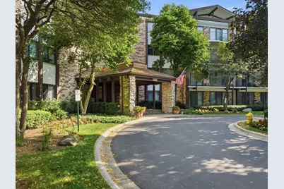 1400 N Yarmouth Place #304, Mount Prospect, IL 60056 - Photo 1