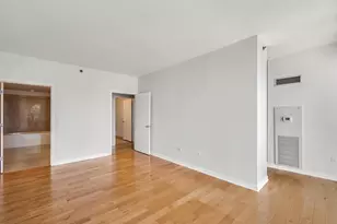 8 E Randolph St, Chicago, IL 60601 - Photo 26