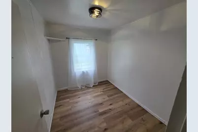 2102 Chestnut Avenue, Sterling, IL 61081 - Photo 10