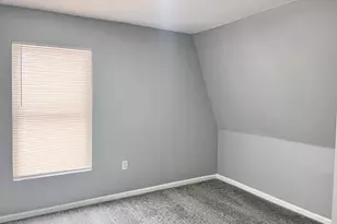 10739 S State St, Chicago, IL 60628 - Photo 6