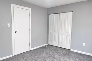 10739 S State St, Chicago, IL 60628 - Photo 8