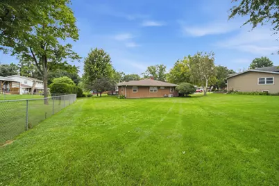 2141 Country Knoll Court, Elgin, IL 60123 - Photo 30