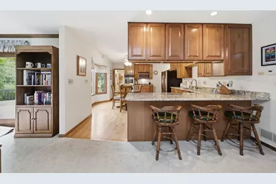 2141 Country Knoll Court, Elgin, IL 60123 - Photo 14