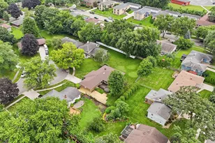 2141 Country Knoll Ct, Elgin, IL 60123 - Photo 32