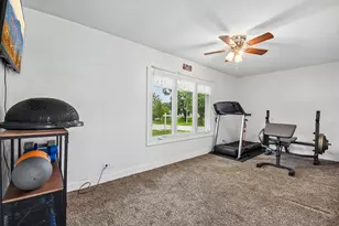 7 Derbyshire Ct, Bolingbrook, IL 60440 - Photo 20