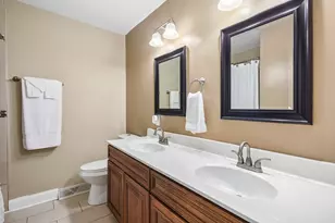7 Derbyshire Ct, Bolingbrook, IL 60440 - Photo 34