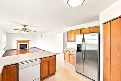 16459 Kingsbrook Drive, Crest Hill, IL 60403 - Photo 8