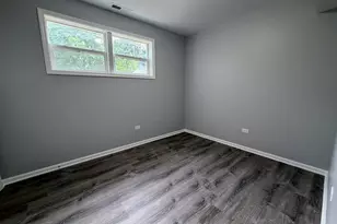 311 S Lodge Ln, Lombard, IL 60148 - Photo 8