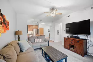 235 N Smith St, Palatine, IL 60067 - Photo 8