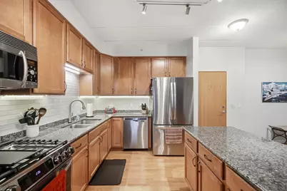235 N Smith Street #301, Palatine, IL 60067 - Photo 4