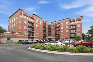 235 N Smith St, Palatine, IL 60067 - Photo 2