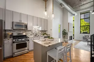 758 N Larrabee St, Chicago, IL 60610 - Photo 6