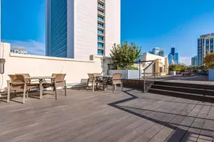 758 N Larrabee St, Chicago, IL 60610 - Photo 26