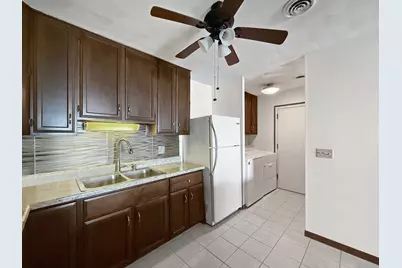 3150 W Carthage Drive #4, Freeport, IL 61032 - Photo 10