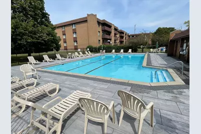 1755 Lake Cook Road #220, Highland Park, IL 60035 - Photo 2