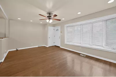 1807 N Keeler Avenue, Chicago, IL 60639 - Photo 4