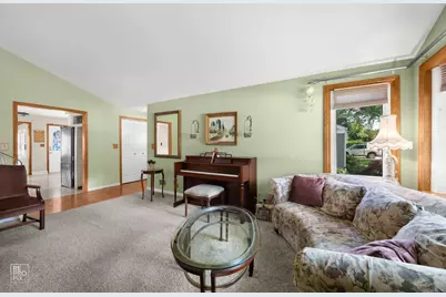 511 S Highland Avenue, Lombard, IL 60148 - Photo 2