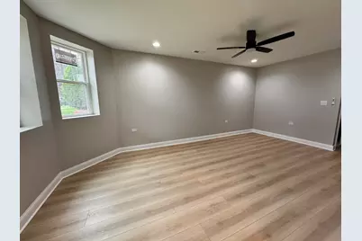 2430 S 57th Avenue, Cicero, IL 60804 - Photo 18