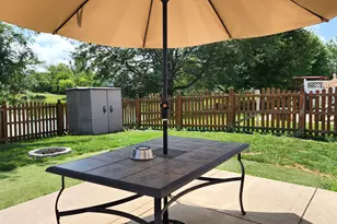 301 Wedgewood Cir, Lake in the Hills, IL 60156 - Photo 18