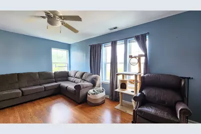 301 Wedgewood Circle #301, Lake in the Hills, IL 60156 - Photo 26