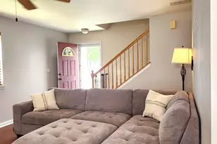 301 Wedgewood Cir, Lake in the Hills, IL 60156 - Photo 6
