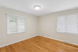 356 Windsor Ln, Inverness, IL 60010 - Photo 18