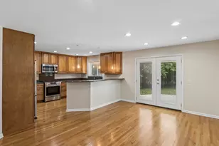 356 Windsor Ln, Inverness, IL 60010 - Photo 6