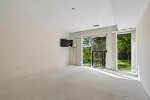 381 Kelburn Rd, Deerfield, IL 60015 - Photo 12
