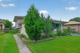 5328 W 138th Pl, Crestwood, IL 60418 - Photo 8
