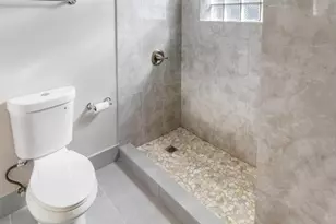 1437 E 65th Pl, Chicago, IL 60637 - Photo 12