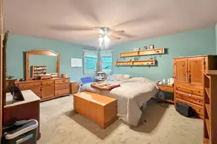 705 Chelsea Ct, Freeport, IL 61032 - Photo 10