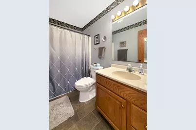 705 Chelsea Court, Freeport, IL 61032 - Photo 16
