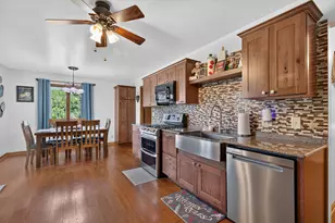 2 Clubhouse Dr, Varna, IL 61375 - Photo 8