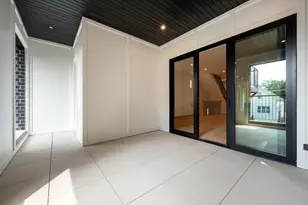 3726 N Ashland Ave, Chicago, IL 60613 - Photo 12