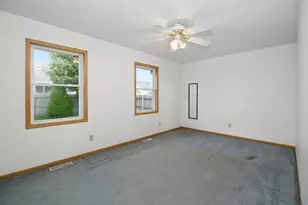 165 Keigher Dr, Manteno, IL 60950 - Photo 16
