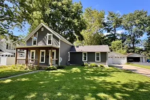 607 E Chamberlin St, Dixon, IL 61021 - Photo 1