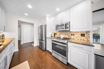 1630 N Douglas Court N #1630, Arlington Heights, IL 60004 - Photo 12