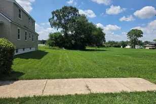 15144 9th Ave, Phoenix, IL 60426 - Photo 2