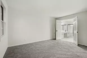 1316 E Evergreen Dr, Palatine, IL 60074 - Photo 12