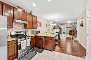 757 Station Blvd, Aurora, IL 60504 - Photo 12