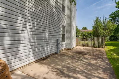 410 Lamont Terrace, Buffalo Grove, IL 60089 - Photo 4