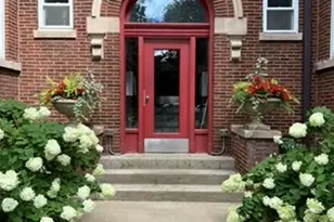 4717 N Beacon St, Chicago, IL 60640 - Photo 1