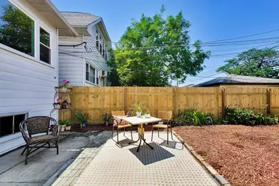 5310 W Wellington Avenue, Chicago, IL 60641 - Photo 36