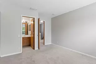 2943 Stonewater Dr, Naperville, IL 60564 - Photo 18